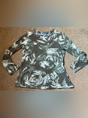 SimplyVera Vera Wang Olive Green & White Short Sleeve Tee